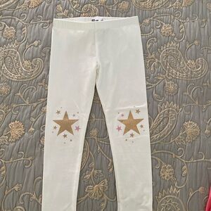 Girls leggings.  Size 5. Like new, worn only once